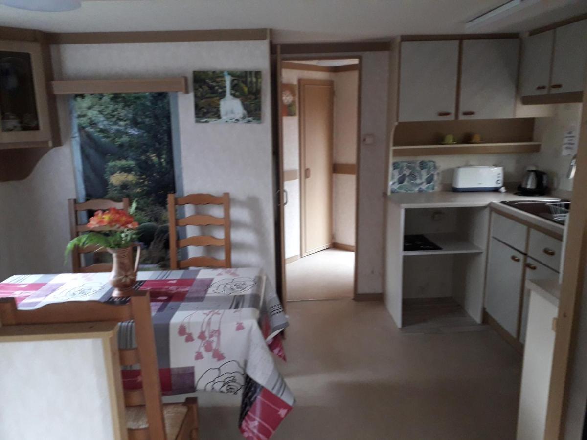 Mobile Home Le Clos De See Chérencé-le-Roussel Екстериор снимка