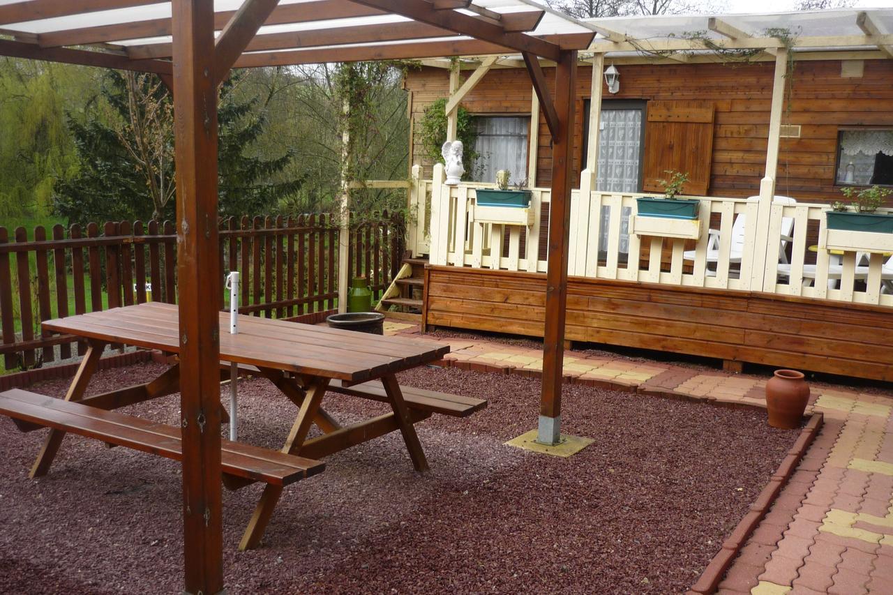 Mobile Home Le Clos De See Chérencé-le-Roussel Екстериор снимка