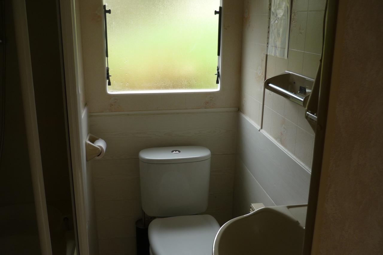 Mobile Home Le Clos De See Chérencé-le-Roussel Екстериор снимка