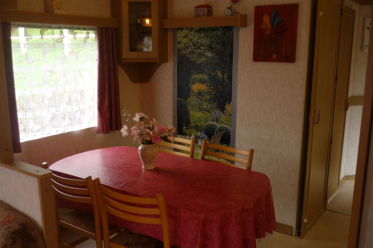 Mobile Home Le Clos De See Chérencé-le-Roussel Екстериор снимка